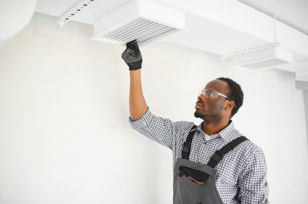 Łapacze tłuszczu skuteczna ochrona przed tłuszczem i uciążliwymi aromatami kuchennymi